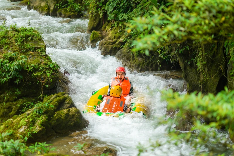 百色市古龙山大峡谷景区