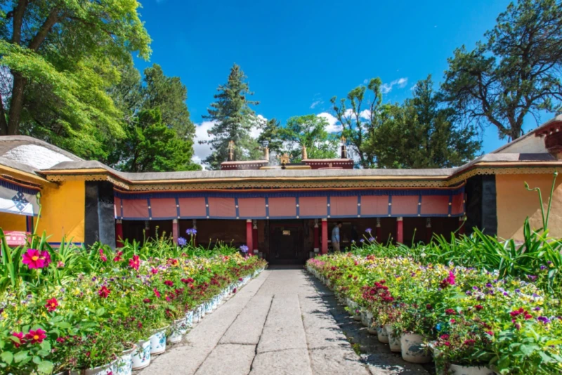 拉萨市罗布林卡